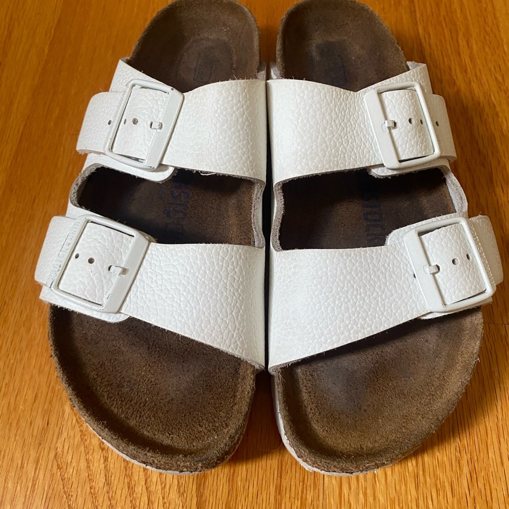 Birkenstock Arizona White Two-Strap Sandals with Buckles size 37